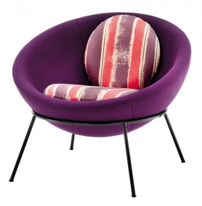 Bardi's Bowl Chair by Arper (purple)